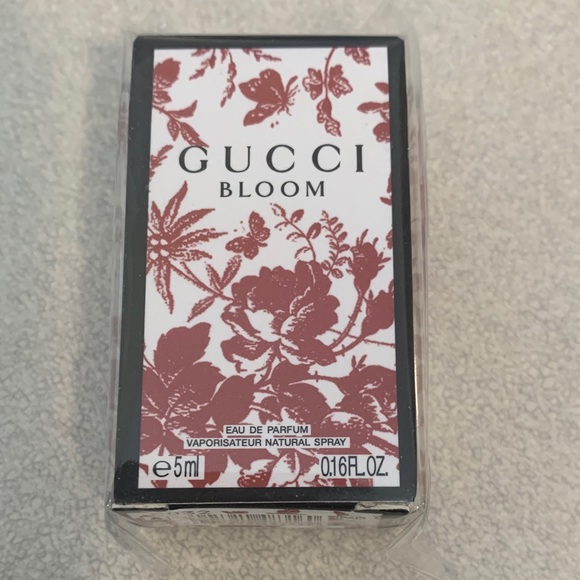 Gucci Bloom Floral Luxury Perfume NWT/SEALED - Picture 2 of 5